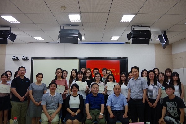 我校首届研究生食品设计创新大赛成功举行