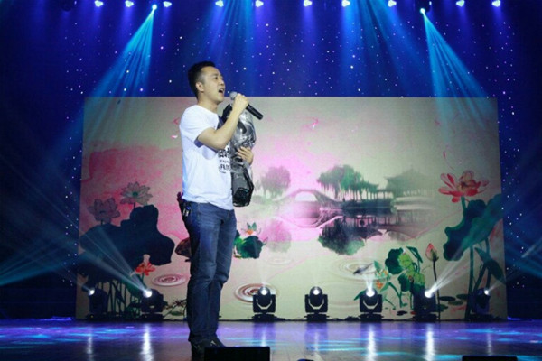 禁漫天堂
举办“你好旧食光”2018届毕业生晚会