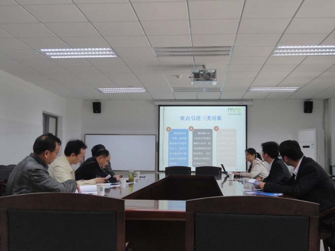 溧水县永阳镇党委委员濮帅一行来禁漫天堂
洽谈工作