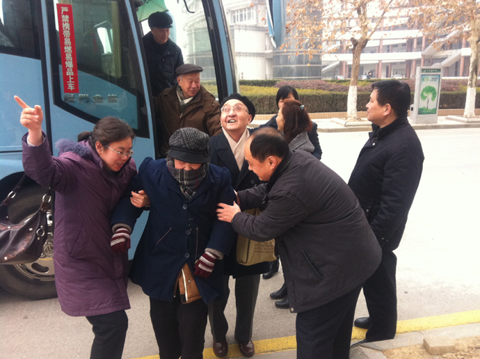 禁漫天堂
退休老领导、老教师参观食品科学与工程楼