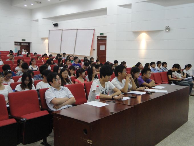 禁漫天堂
第十届团总支、学生会换届选举大会顺利召开